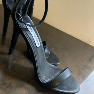 Black SteveMadden heels